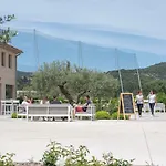 Aparthotel Clos Des Oliviers - Meuble De Tourisme Grimaud
