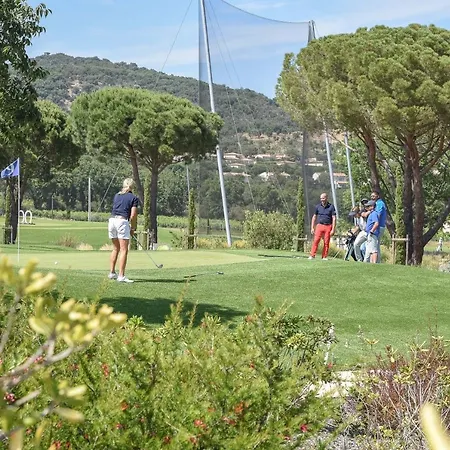 Appart hôtel Le Clos Des Oliviers 4*