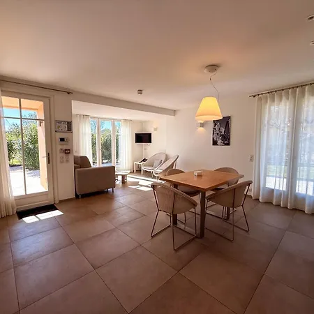 Clos Des Oliviers - Meuble De Tourisme Aparthotel Grimaud