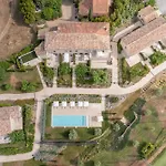 Hotel apartamentowy Clos Des Oliviers - Meuble De Tourisme Grimaud