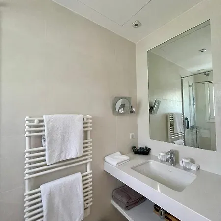 Clos Des Oliviers - Meuble De Tourisme Апарт-отель Гримо