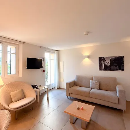 Ξενοδοχείο με διαμερίσματα Clos Des Oliviers - Meuble De Tourisme 4*