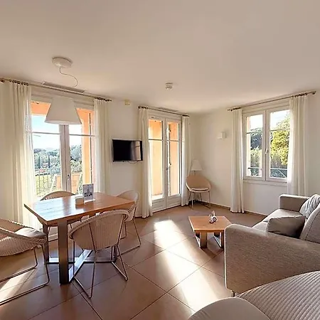 Aparthotel Clos Des Oliviers - Meuble De Tourisme Grimaud