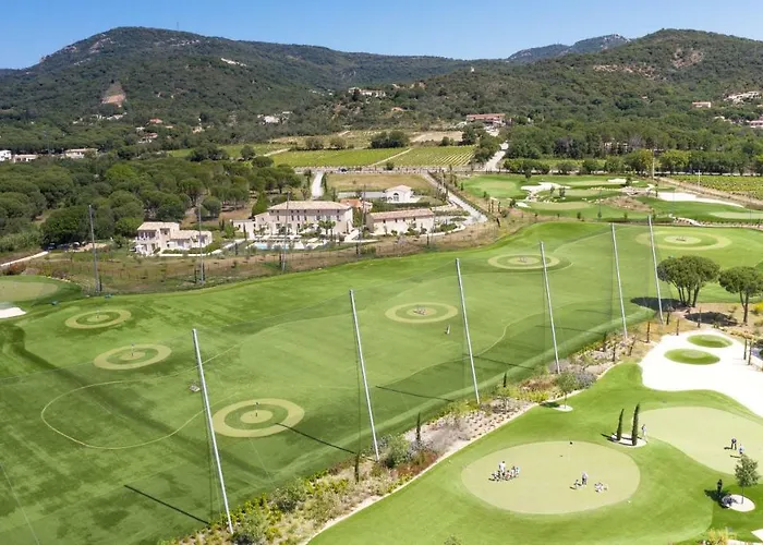 Aparthotel Clos Des Oliviers - Meuble De Tourisme Grimaud