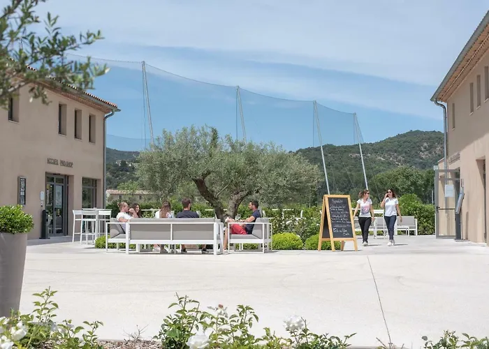 Aparthotel Clos Des Oliviers - Meuble De Tourisme Grimaud